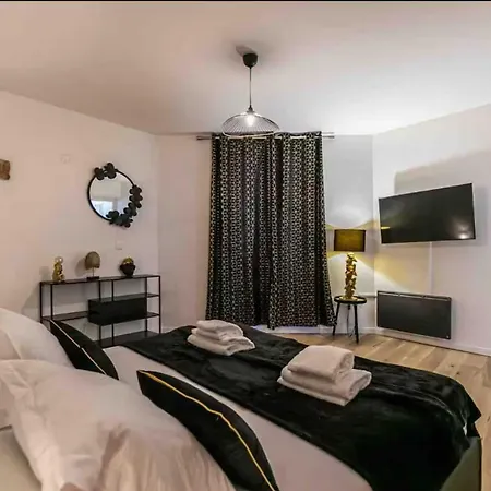Charming 1bdr 4p Flat - - Near Paris