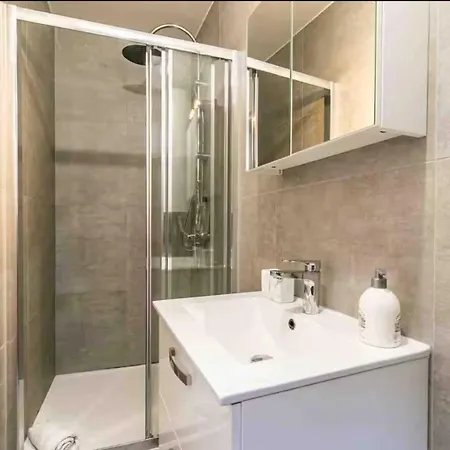 Apartamento Charming 1bdr 4p Flat - - Near Paris Montreuil (Seine-Saint-Denis)